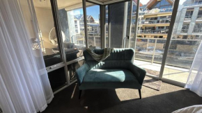 Coastal Canal Retreat, Mandurah